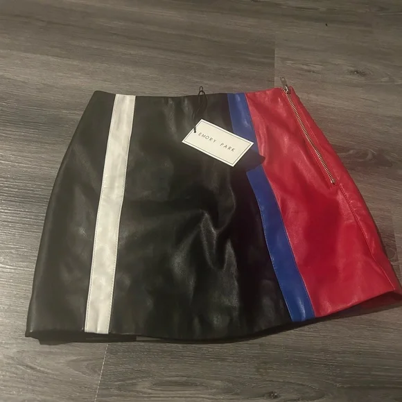 Emory Park Black, Red, Blue, and White Mini Skirt - Picture 4 of 7